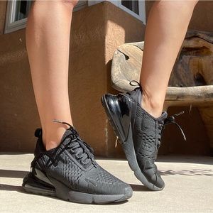 WOMEN'S NIKE AIR MAX 270 CASUAL SHOES